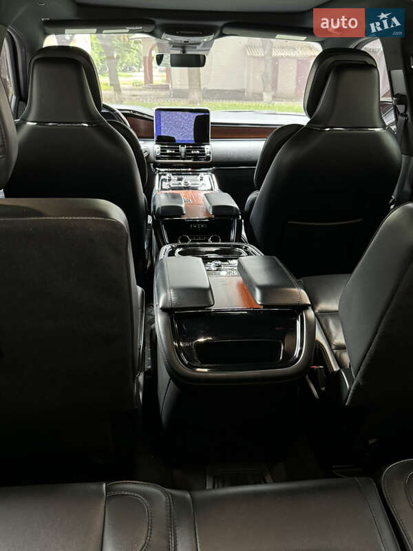 Внедорожник / Кроссовер Lincoln Navigator 2018 в Киеве фото 12 Внедорожник / Кроссовер Lincoln Navigator 2018 в Киеве