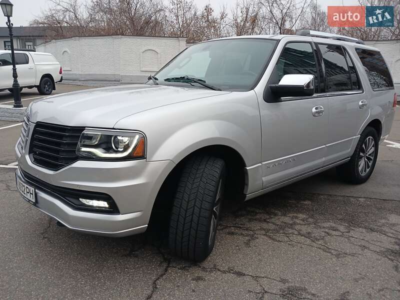 Lincoln Navigator 2015