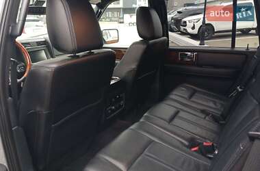 Внедорожник / Кроссовер Lincoln Navigator 2015 в 