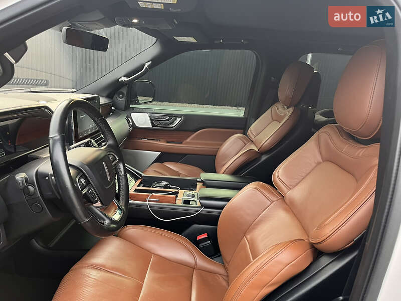 Внедорожник / Кроссовер Lincoln Navigator 2018 в Киеве