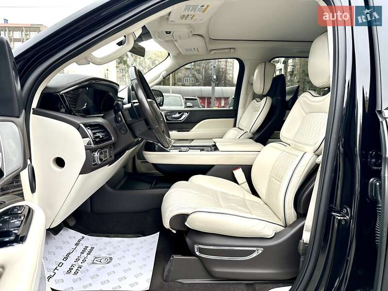 Позашляховик / Кросовер Lincoln Navigator 2019 в Києві
