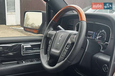 Внедорожник / Кроссовер Lincoln Navigator 2016 в 