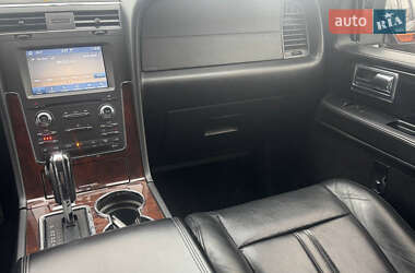 Внедорожник / Кроссовер Lincoln Navigator 2016 в 