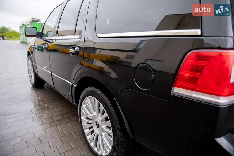 Позашляховик / Кросовер Lincoln Navigator 2015 в Львові фото 6 Позашляховик / Кросовер Lincoln Navigator 2015 в Львові