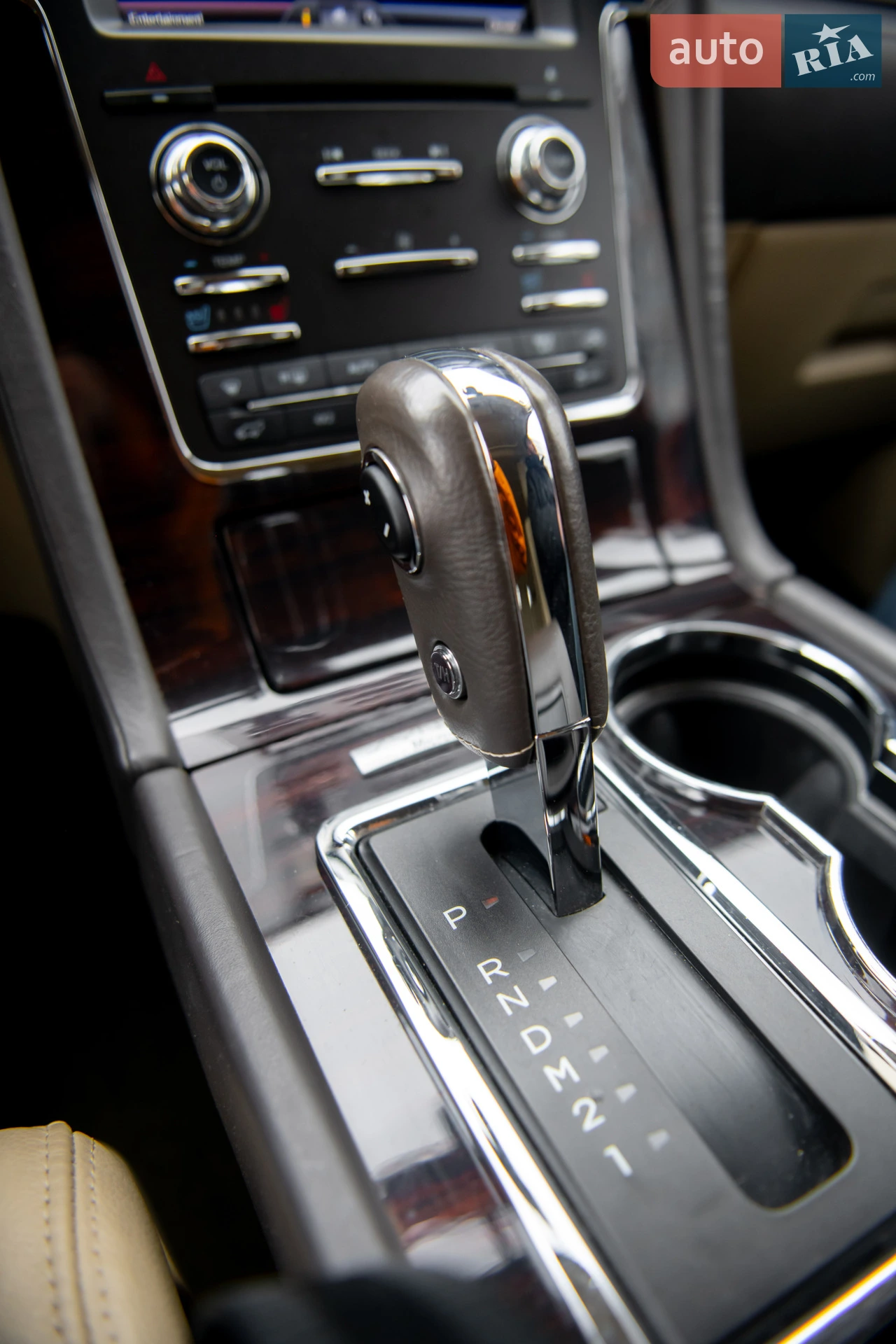 2015 Lincoln Navigator - мініатюра 54