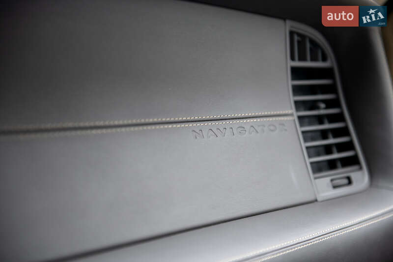 Позашляховик / Кросовер Lincoln Navigator 2015 в Львові фото 56 Позашляховик / Кросовер Lincoln Navigator 2015 в Львові
