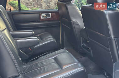 Внедорожник / Кроссовер Lincoln Navigator 2015 в 