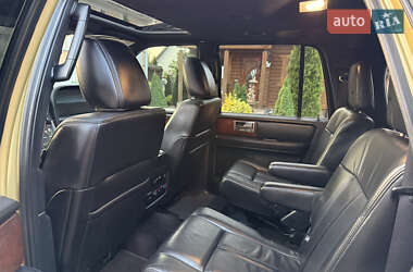 Внедорожник / Кроссовер Lincoln Navigator 2015 в 