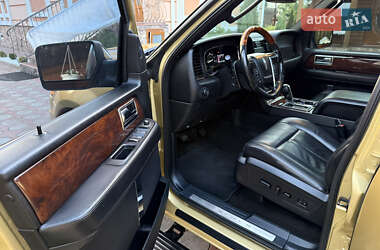 Внедорожник / Кроссовер Lincoln Navigator 2015 в 