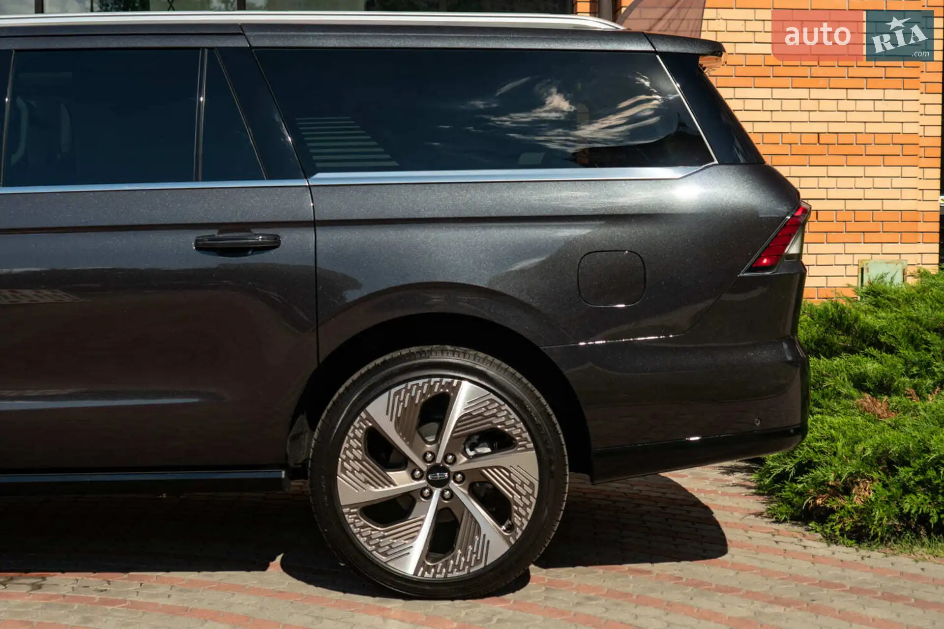 2025 Lincoln Navigator - мініатюра 5