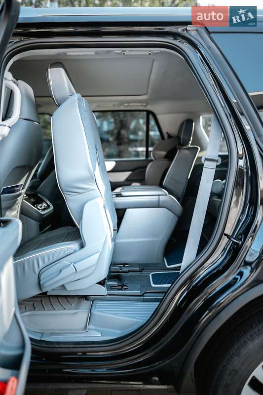 Позашляховик / Кросовер Lincoln Navigator 2021 в Ужгороді