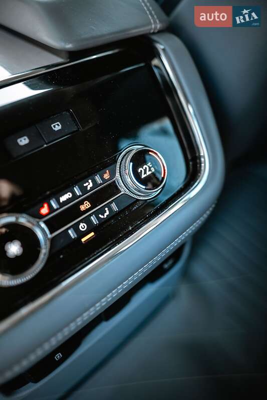 Позашляховик / Кросовер Lincoln Navigator 2021 в Ужгороді