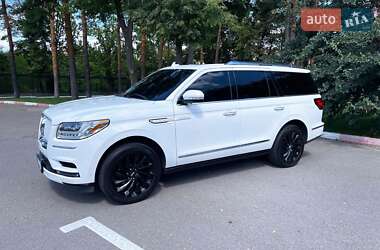 Внедорожник / Кроссовер Lincoln Navigator 2019 в 