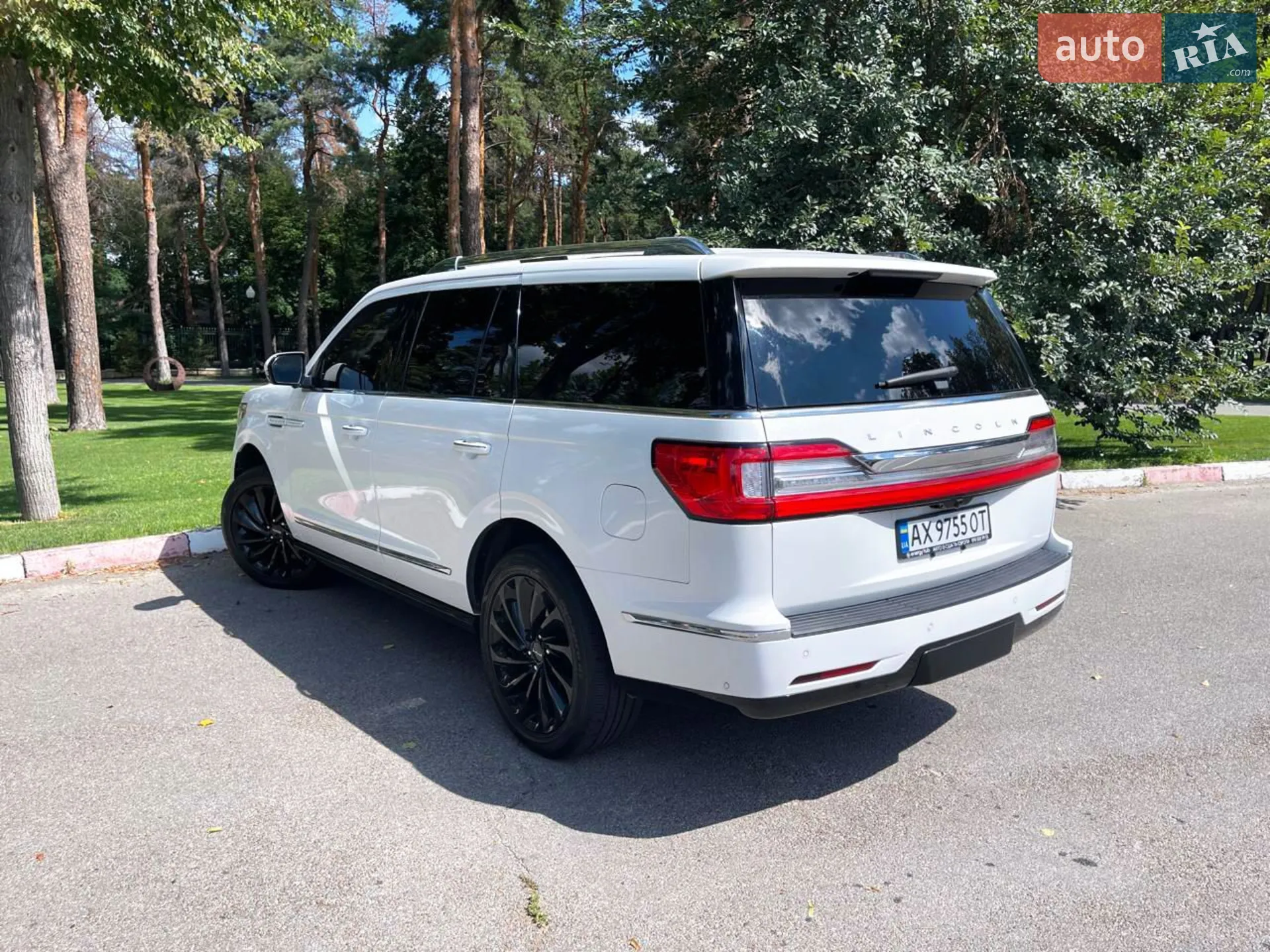 2019 Lincoln Navigator - мініатюра 5