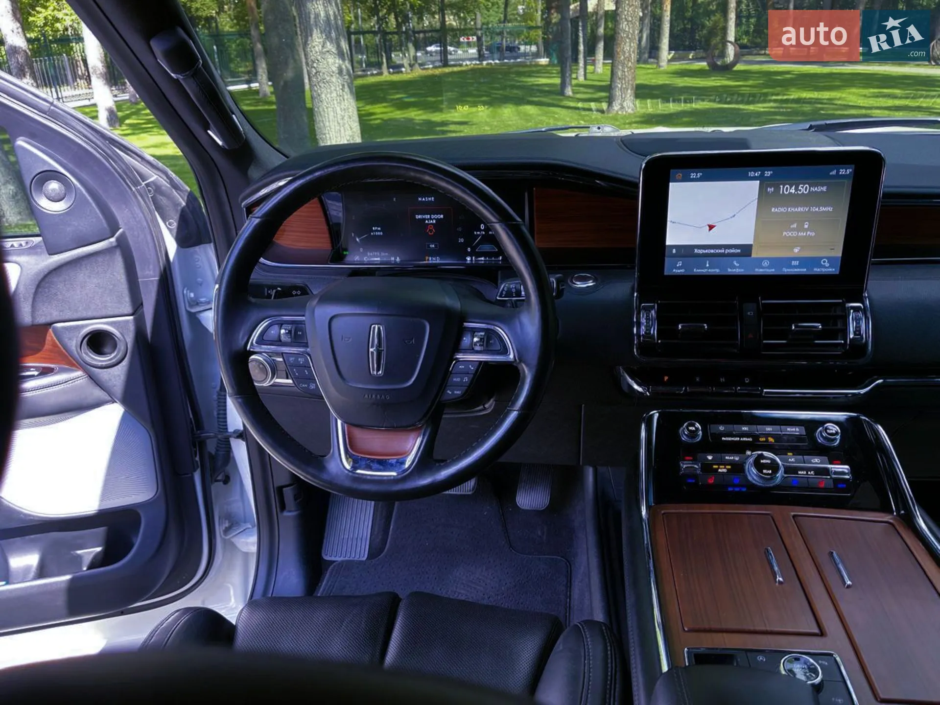 2019 Lincoln Navigator - мініатюра 18