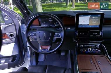 Внедорожник / Кроссовер Lincoln Navigator 2019 в 