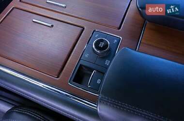 Внедорожник / Кроссовер Lincoln Navigator 2019 в 