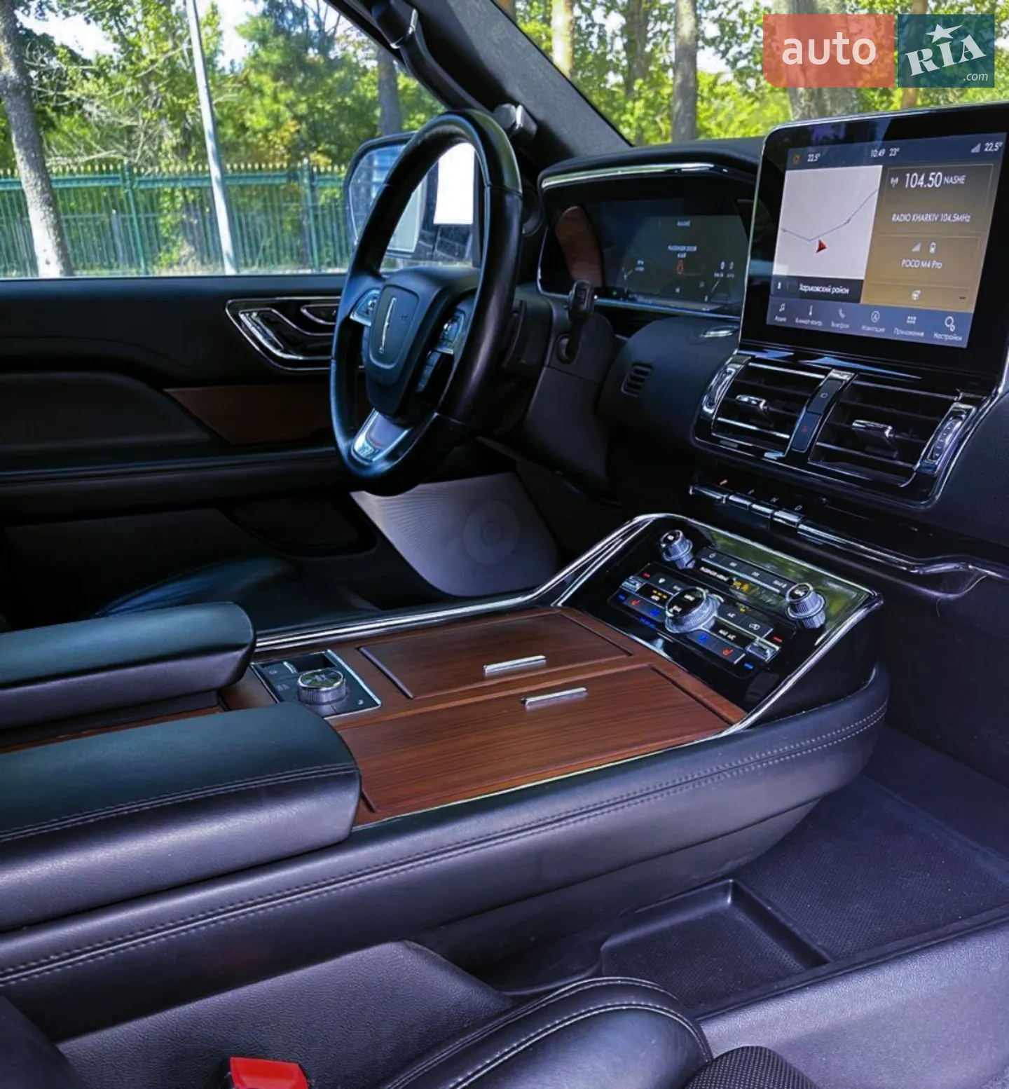 2019 Lincoln Navigator - мініатюра 25