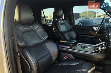 Внедорожник / Кроссовер Lincoln Navigator 2020 в 