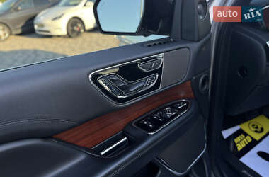Внедорожник / Кроссовер Lincoln Navigator 2020 в 