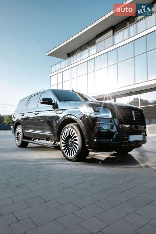 Позашляховик / Кросовер Lincoln Navigator 2021 в Ужгороді
