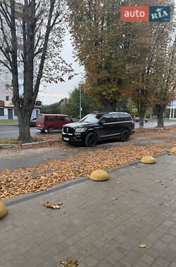 Внедорожник / Кроссовер Lincoln Navigator 2020 в 