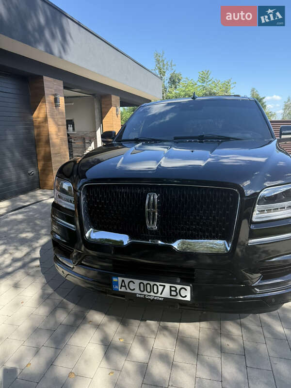 Позашляховик / Кросовер Lincoln Navigator 2020 в Володимирі фото 17 Позашляховик / Кросовер Lincoln Navigator 2020 в Володимирі