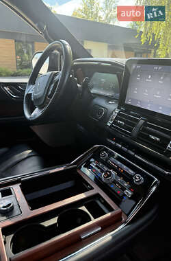 Внедорожник / Кроссовер Lincoln Navigator 2020 в 