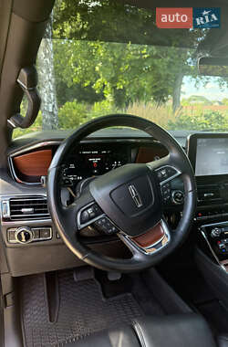 Внедорожник / Кроссовер Lincoln Navigator 2020 в 