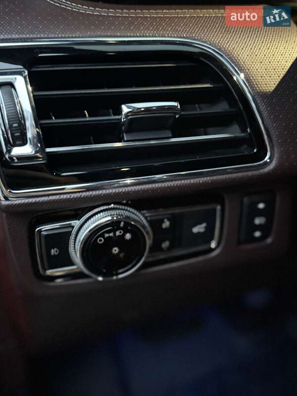 Внедорожник / Кроссовер Lincoln Navigator 2018 в Киеве фото 67 Внедорожник / Кроссовер Lincoln Navigator 2018 в Киеве