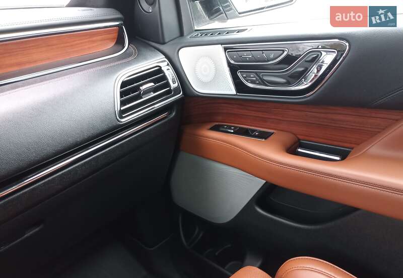 Позашляховик / Кросовер Lincoln Navigator 2018 в Києві