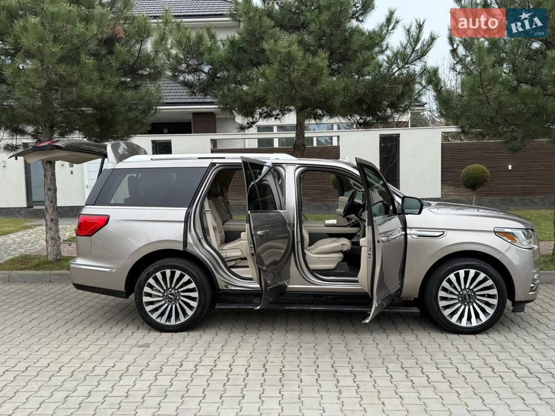 Внедорожник / Кроссовер Lincoln Navigator 2020 в Одессе