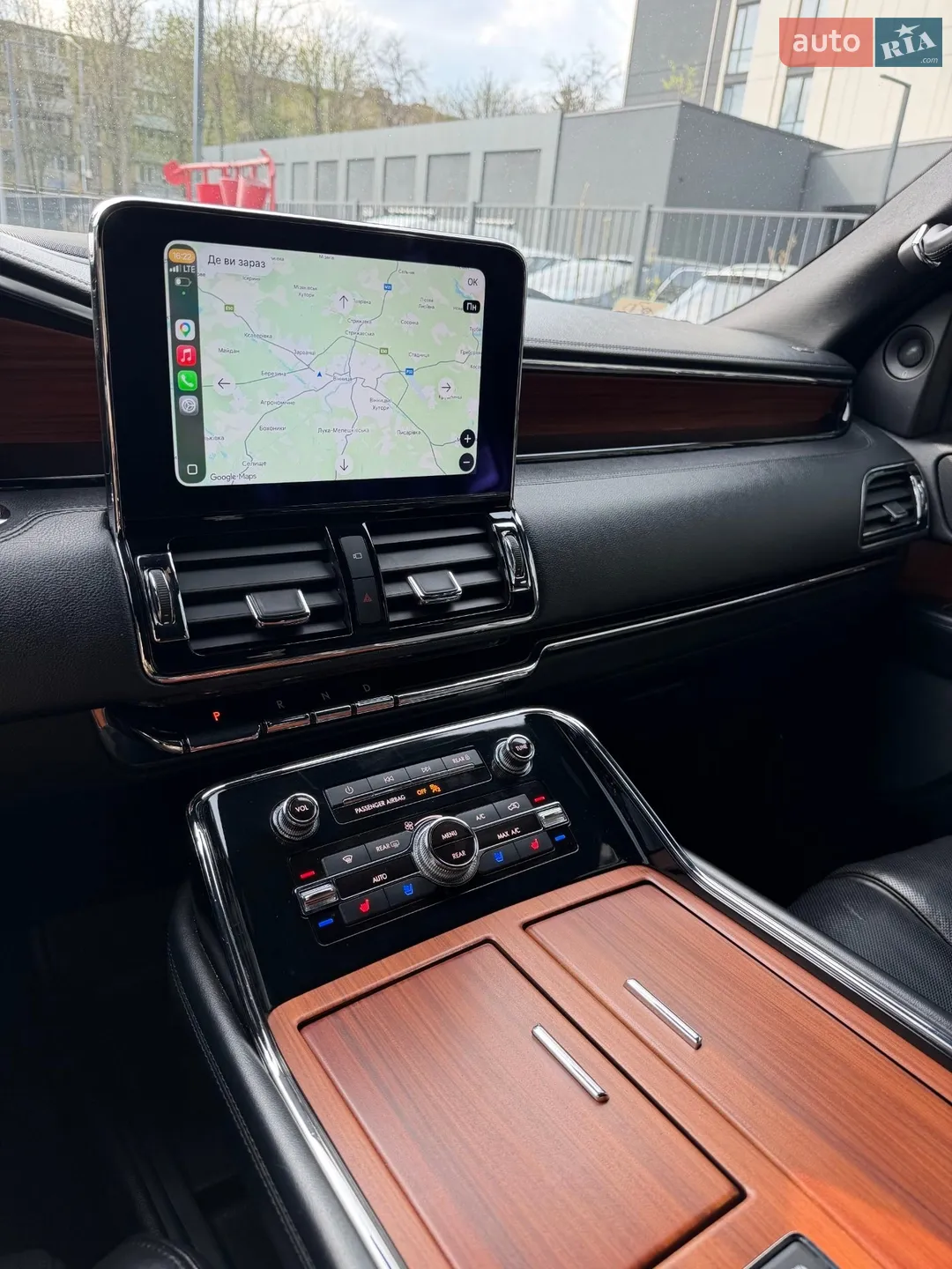 2018 Lincoln Navigator - мініатюра 29