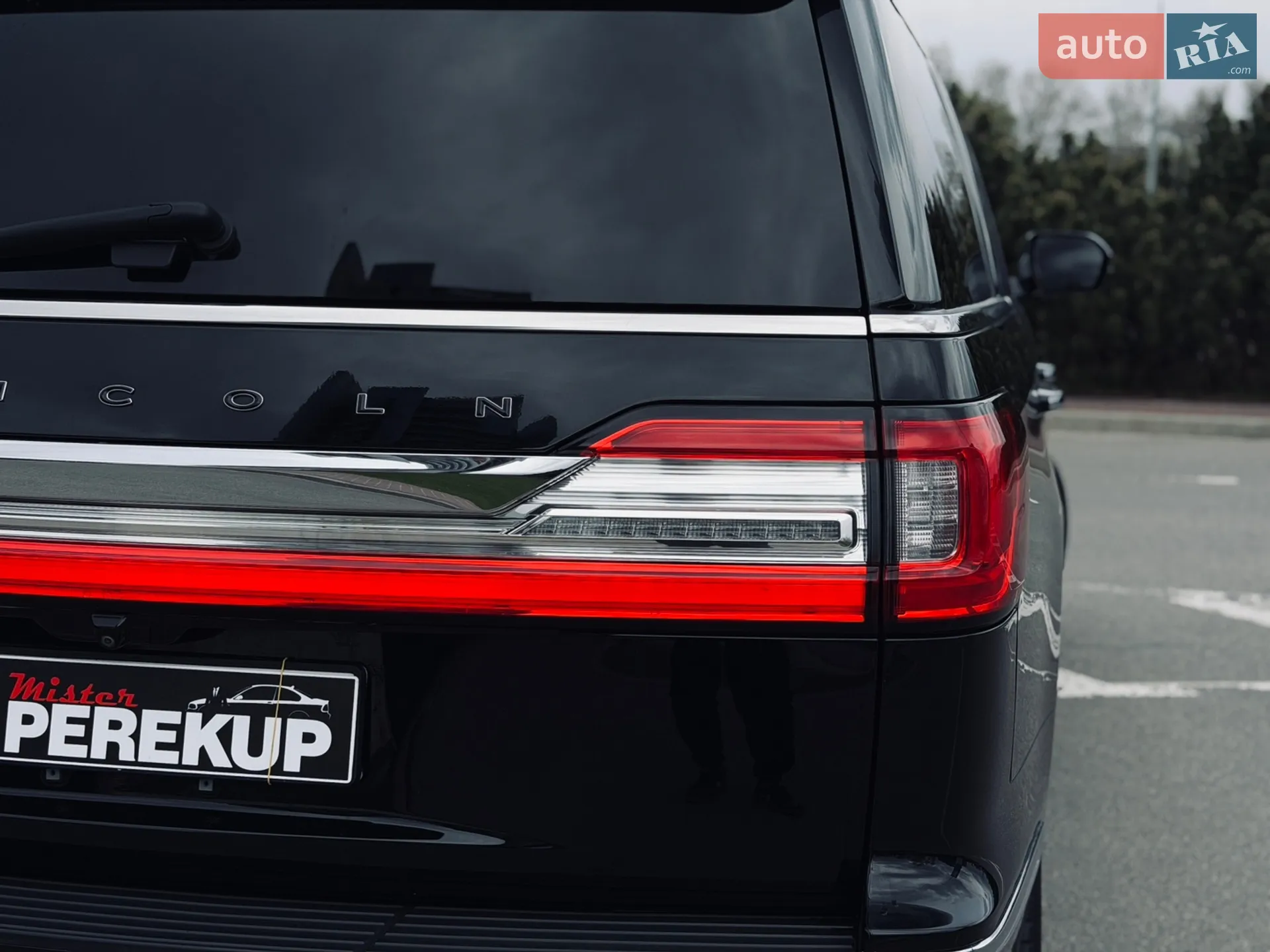 2018 Lincoln Navigator - мініатюра 11