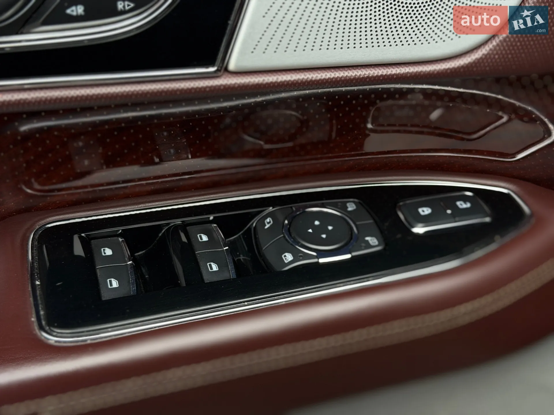 2018 Lincoln Navigator - мініатюра 17