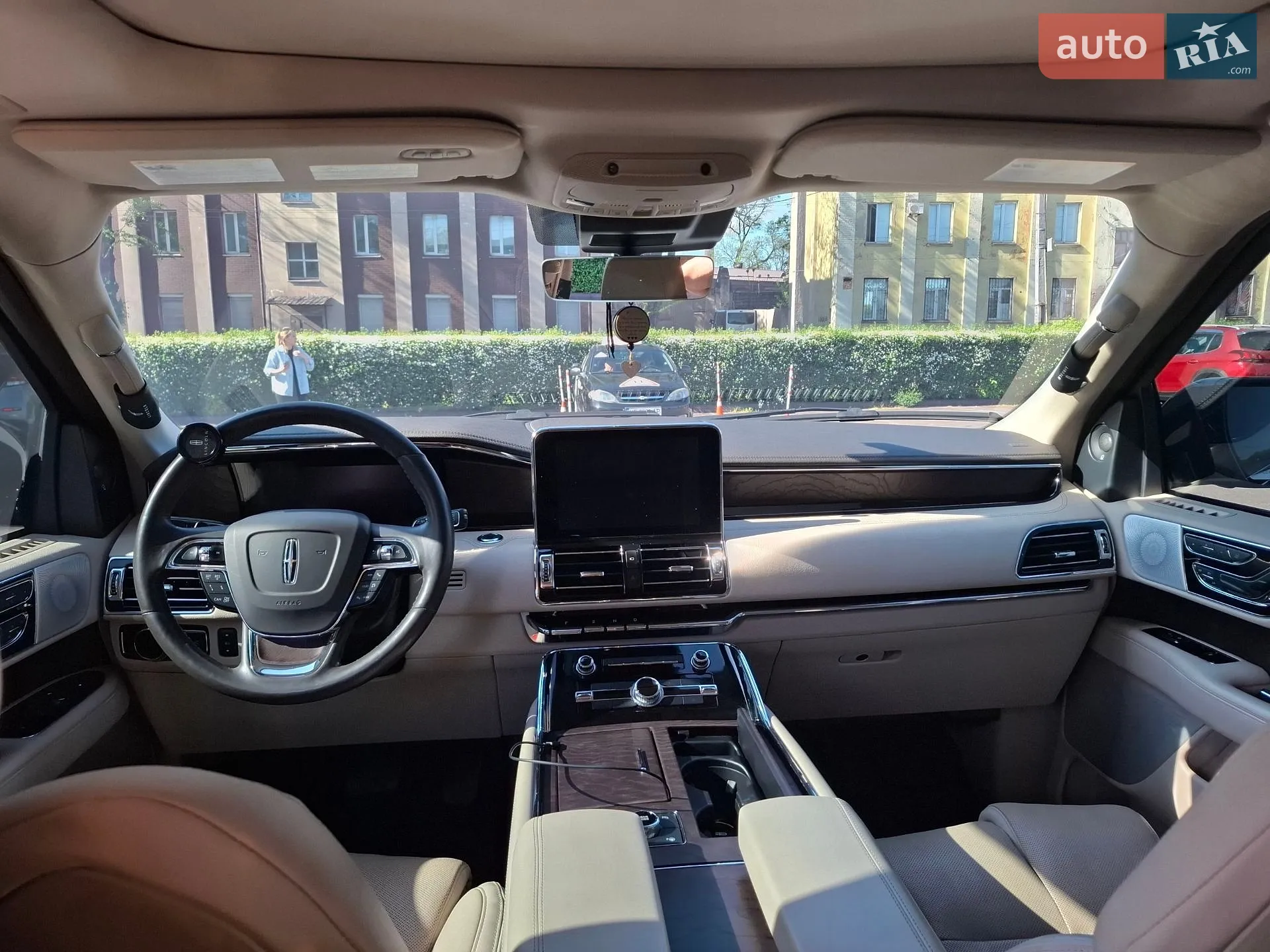 2021 Lincoln Navigator - мініатюра 16