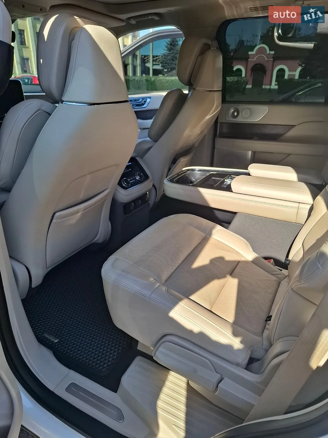 2021 Lincoln Navigator - мініатюра 28