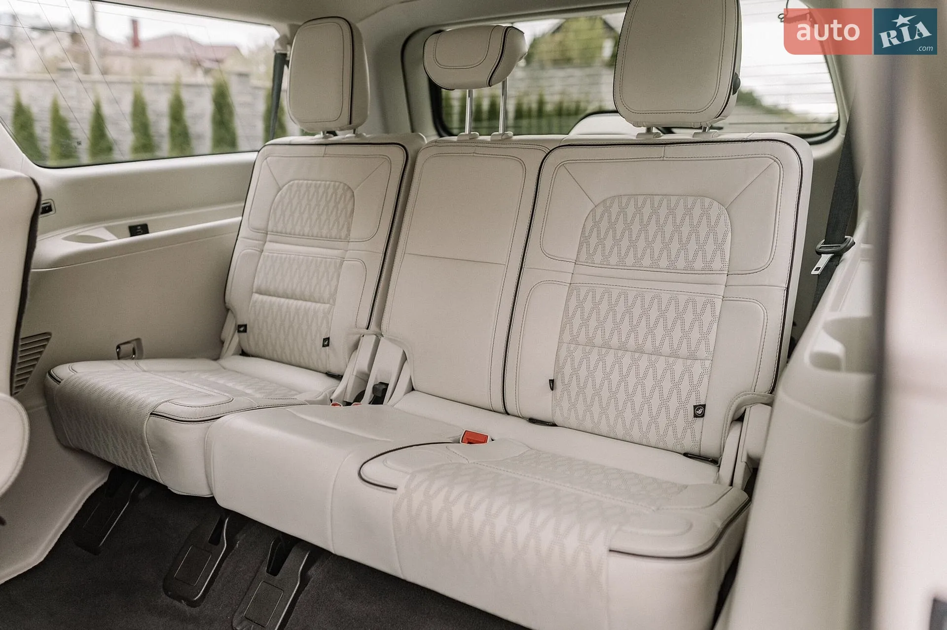2022 Lincoln Navigator - мініатюра 75