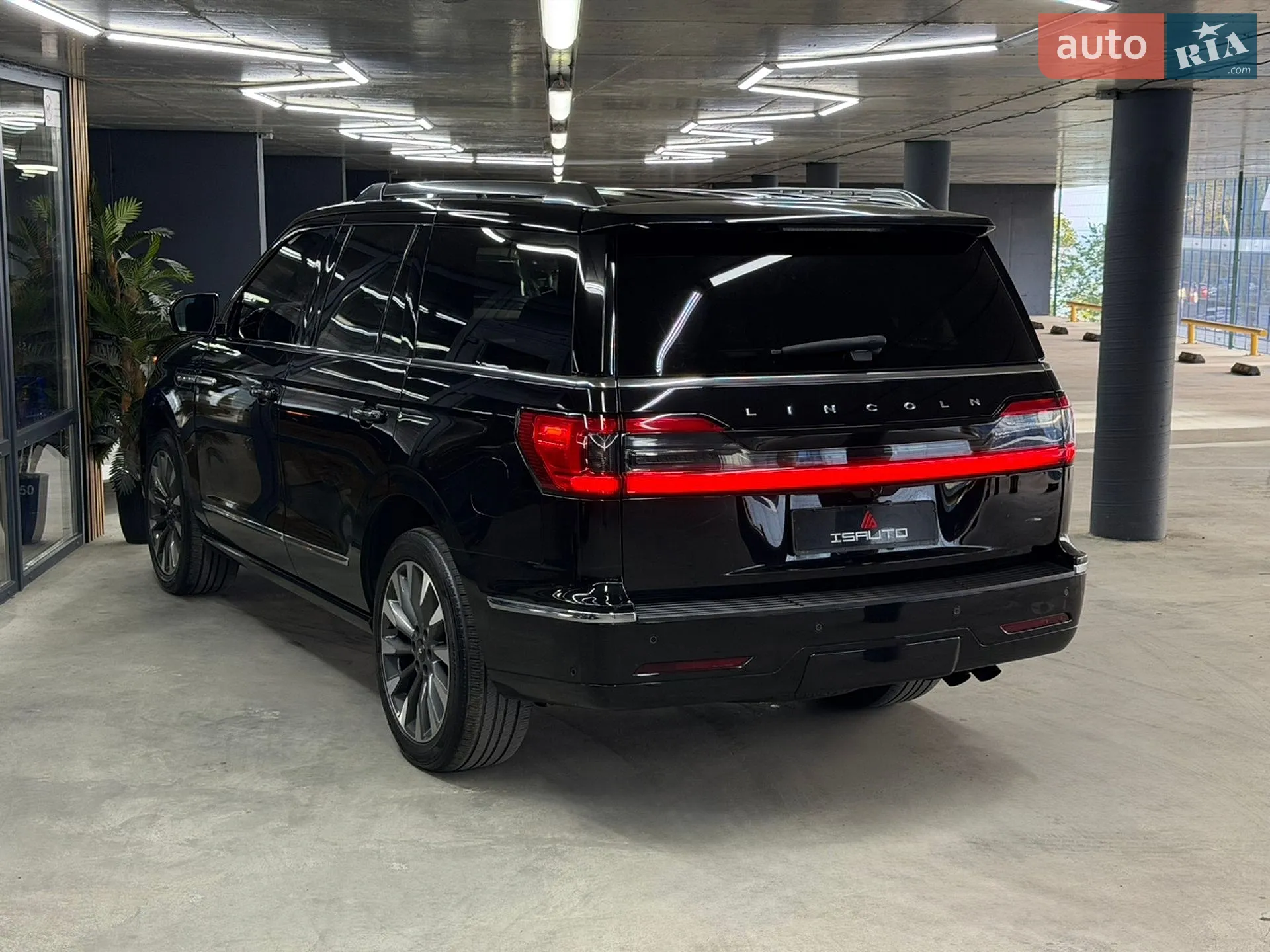 2019 Lincoln Navigator - мініатюра 10