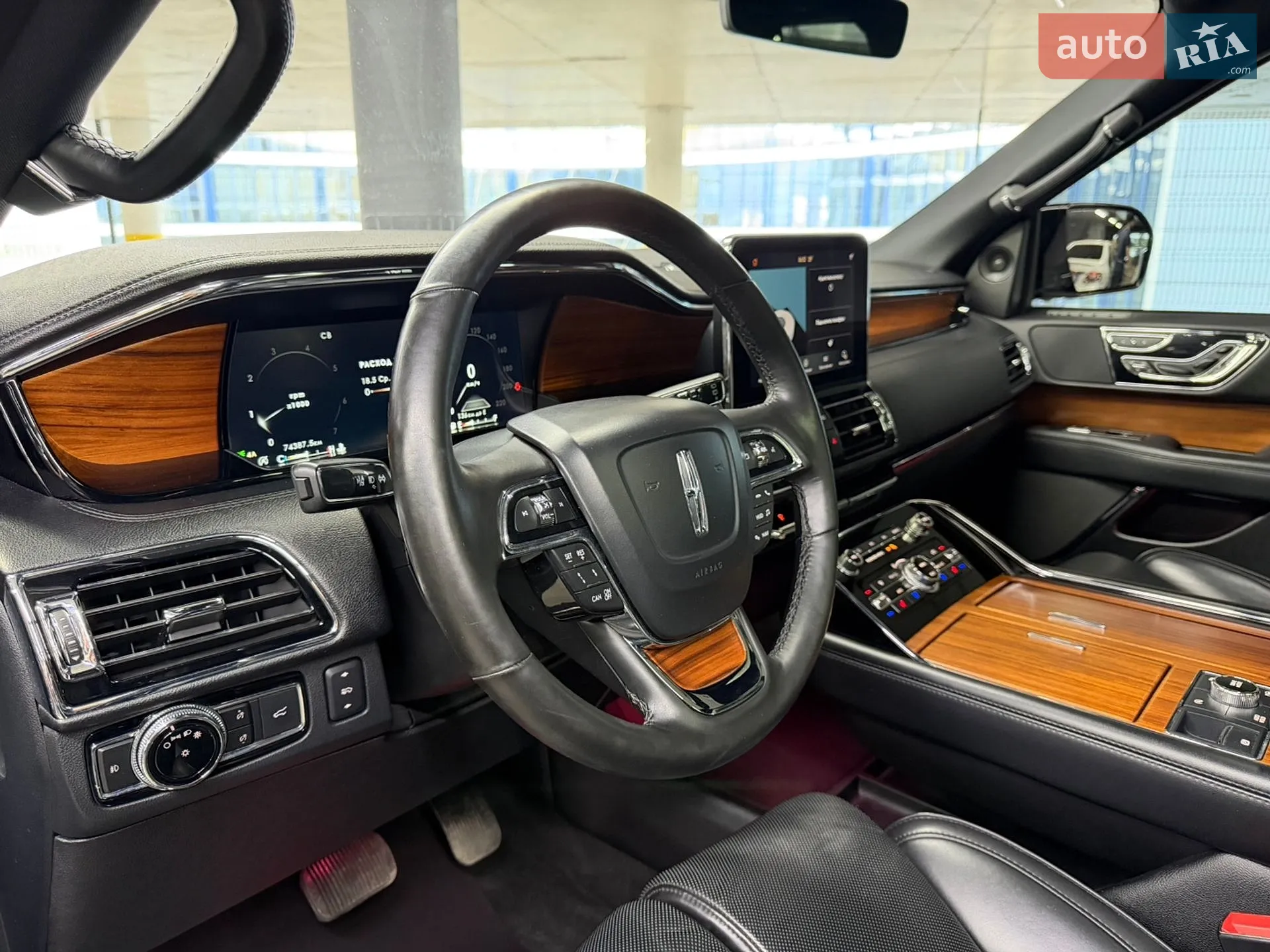 2019 Lincoln Navigator - мініатюра 21