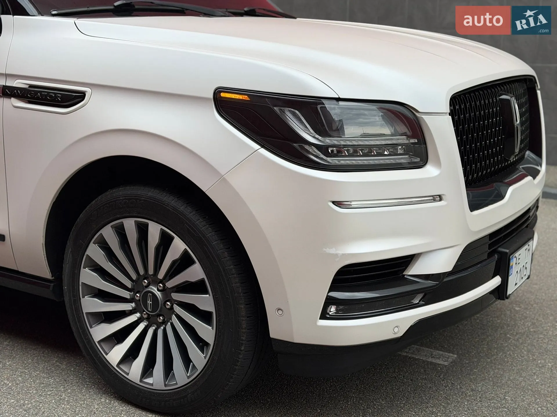 2019 Lincoln Navigator - мініатюра 6