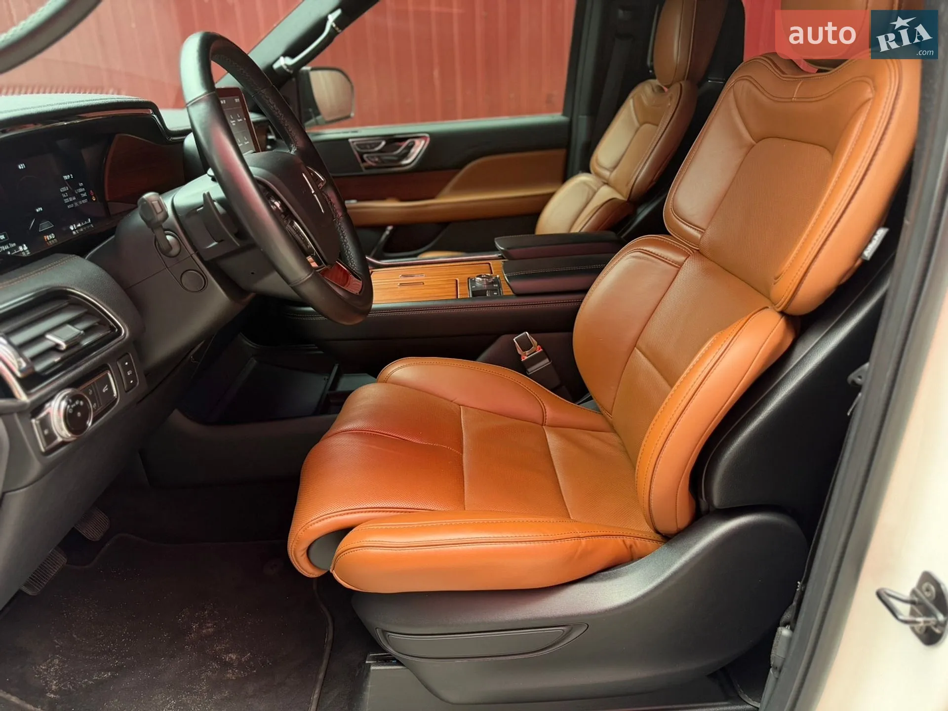 2019 Lincoln Navigator - мініатюра 23