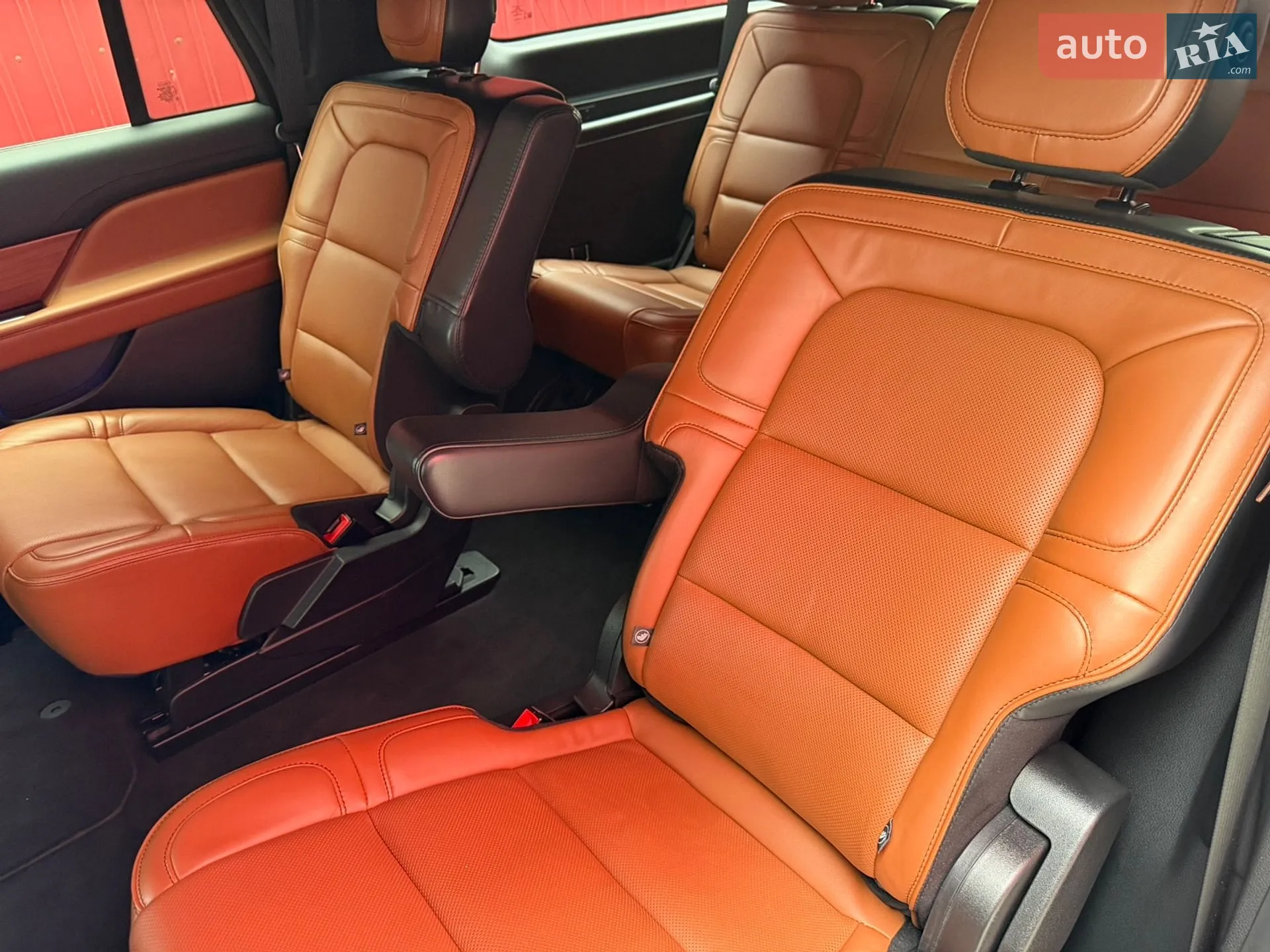 2019 Lincoln Navigator - мініатюра 32
