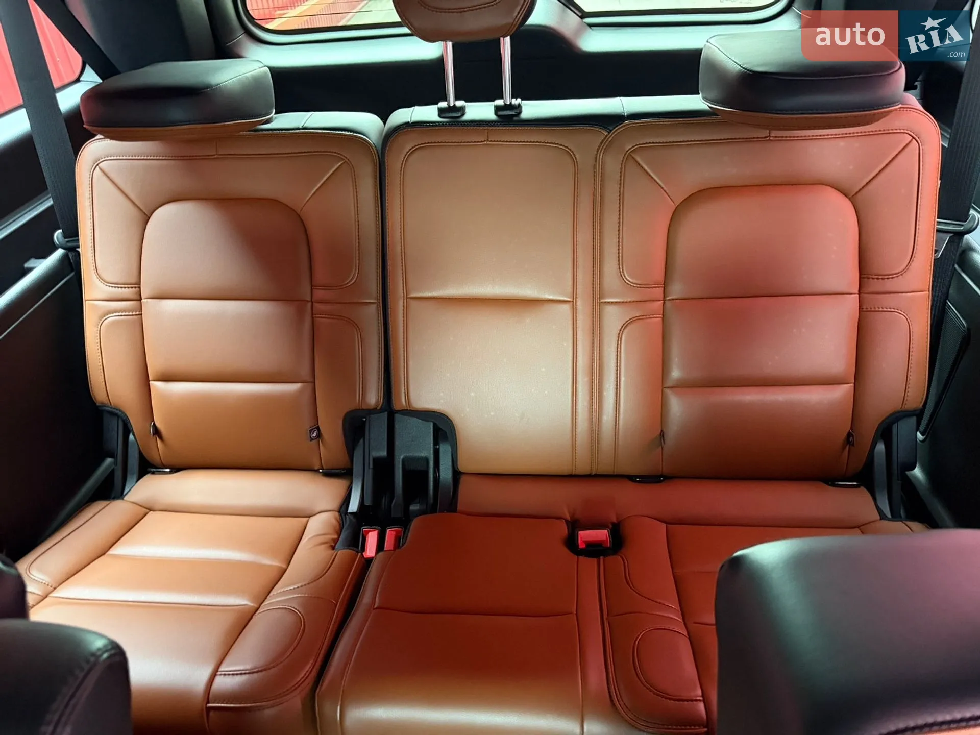 2019 Lincoln Navigator - мініатюра 33