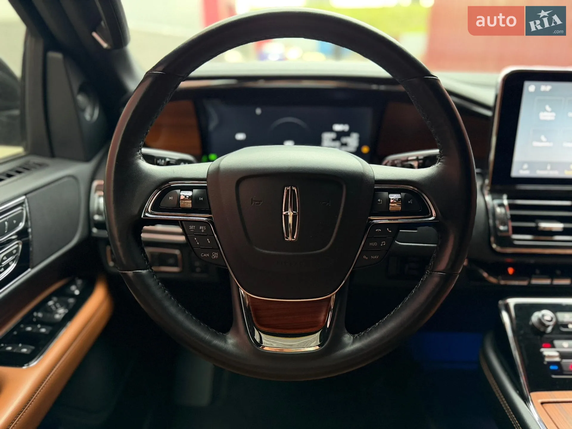 2019 Lincoln Navigator - мініатюра 40