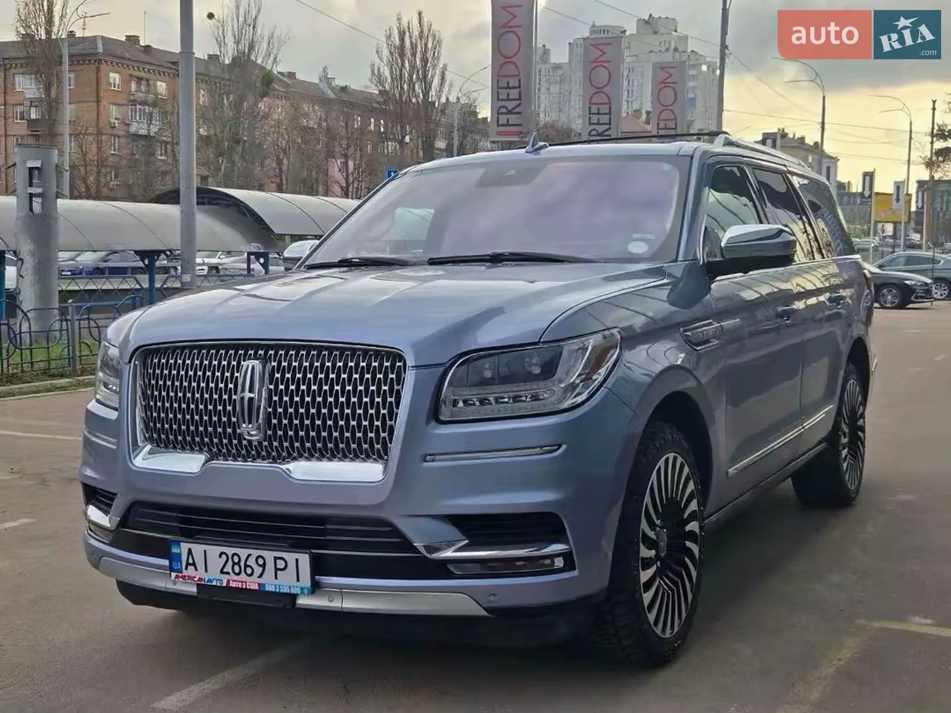 2020 Lincoln Navigator - мініатюра 3