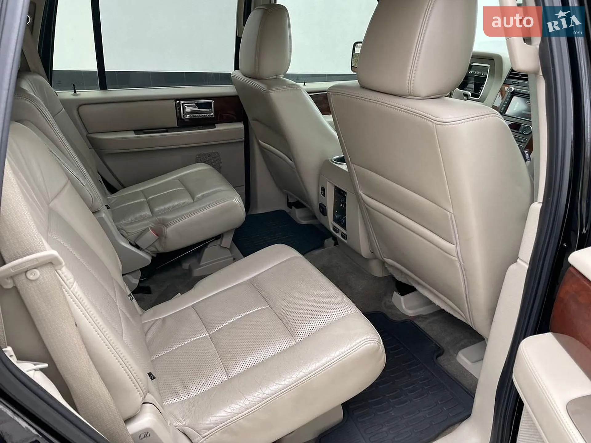 2011 Lincoln Navigator - мініатюра 9