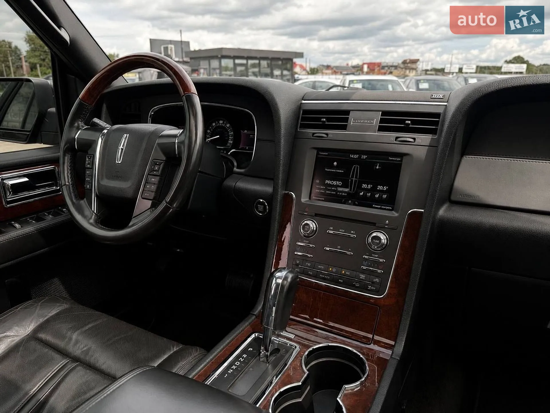 2014 Lincoln Navigator - мініатюра 15