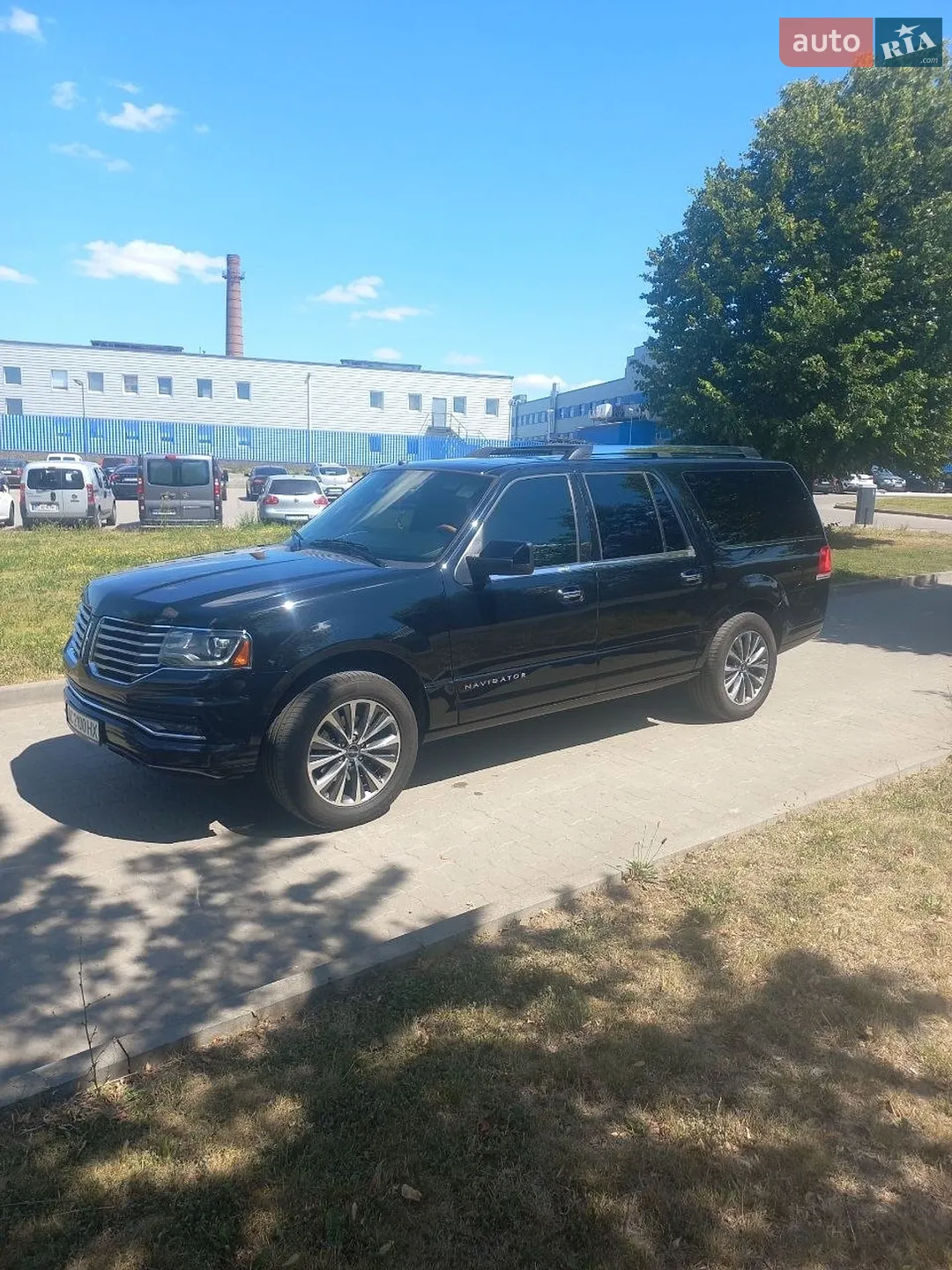 2016 Lincoln Navigator - мініатюра 3