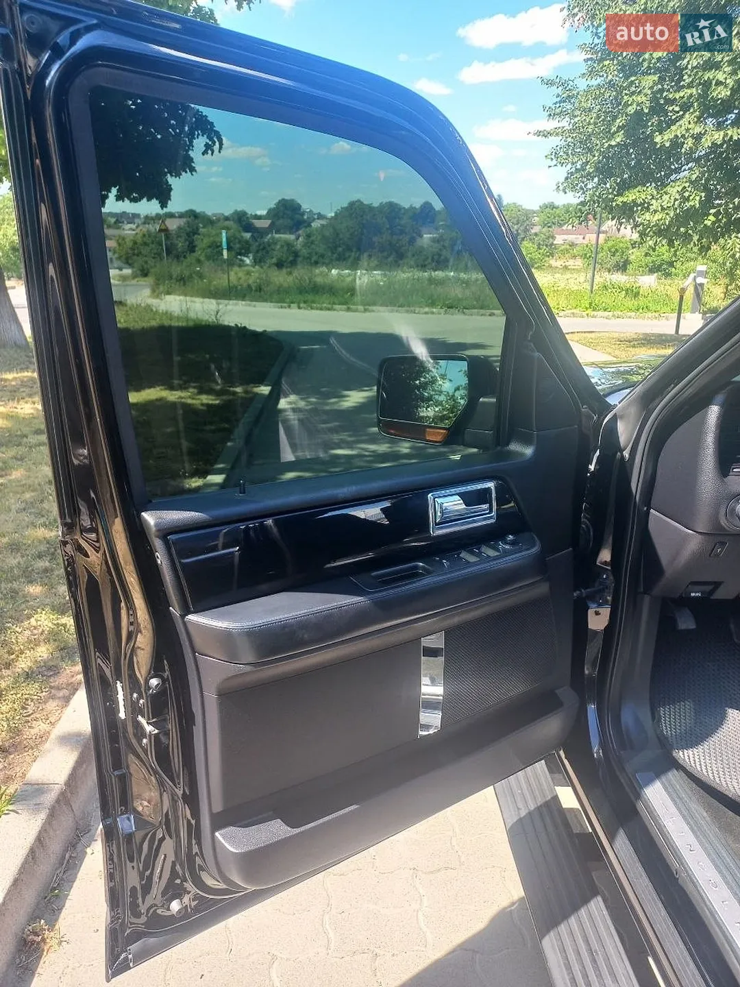 2016 Lincoln Navigator - мініатюра 21